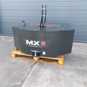 Fronthefgewicht staal MX Multimass 1500 kg.